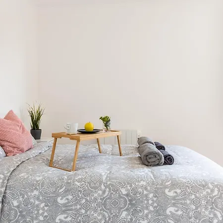 3Br - 2Bh Apartment With Nice Sagrada Familia Views Appartamento *