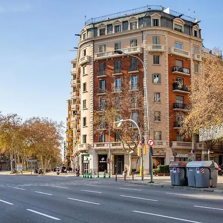 3Br - 2Bh Apartment With Nice Sagrada Familia Views Appartamento Barcellona