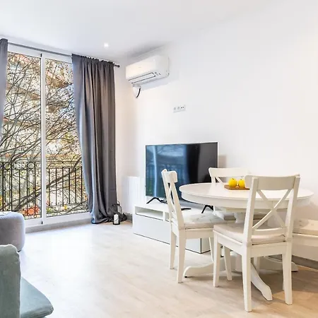 3Br - 2Bh Apartment With Nice Sagrada Familia Views Barcelona